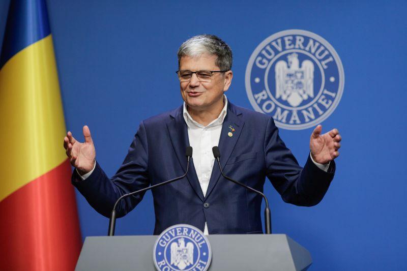 Mesajul lui Boloș de Ziua Independenței: „Tinerii nu acceptă granițe închise și frici ambalate în tricolor”