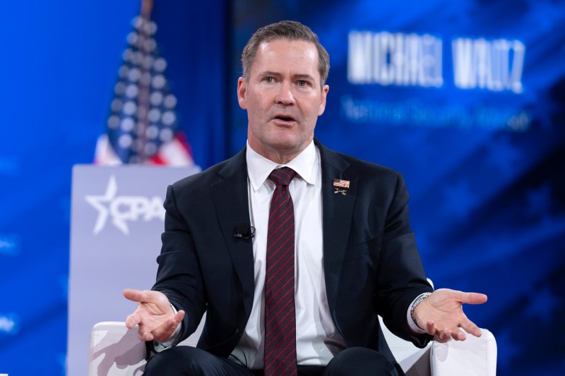 Mike Waltz, consilier pentru securitate națională al lui Trump, se va retrage din Casa Albă: „Președintele și-a pierdut încrederea în el de ceva vreme”