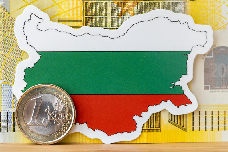 Ministrul bulgar al economiei: Aderarea Bulgariei la zona euro va reduce costurile cu milioane anual