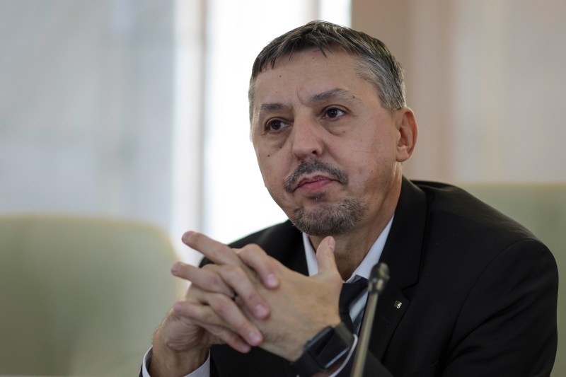 Ministrul Educației, despre meditații: „Dacă se ascund, vor continua oricum / Să le reglementăm”