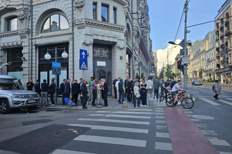 Nicuşor Dan a participat la procesul de vot, un drept important pentru candidați