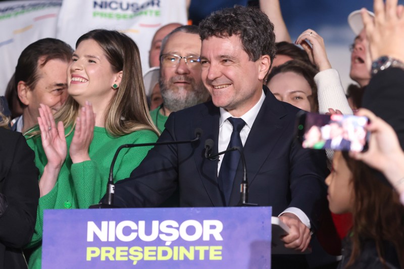 Nicușor Dan a fost contactat de președintele Franței după câștigarea alegerilor: „L-am asigurat că vom rămâne parteneri de încredere”