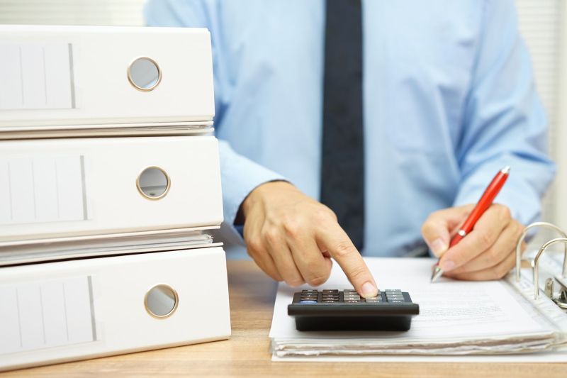 O companie de contabilitate sancționată pentru încălcarea GDPR: Accesarea neautorizată a datelor personale ale angajaților clienților săi