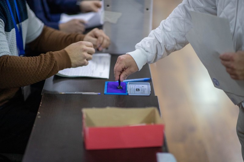 Observațiile asupra neregulilor de votare: campania electorală continuă, conform raportului Observatorilor Vot Corect