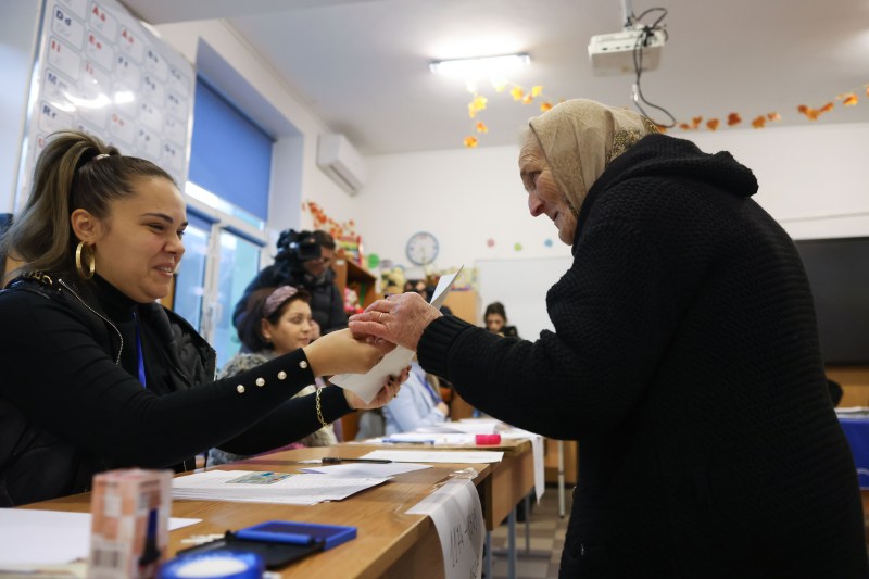Organizația PSD Buzău invită elevii majori din licee să devină reprezentanți în secțiile de votare, renunțând la delegații în turul al doilea
