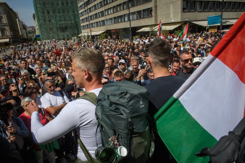 Péter Magyar, liderul opoziției ungare, în marș spre România / Viktor Orban îl acuză de implicare în „operațiunea serviciilor secrete ucrainene” și convoacă CSAT