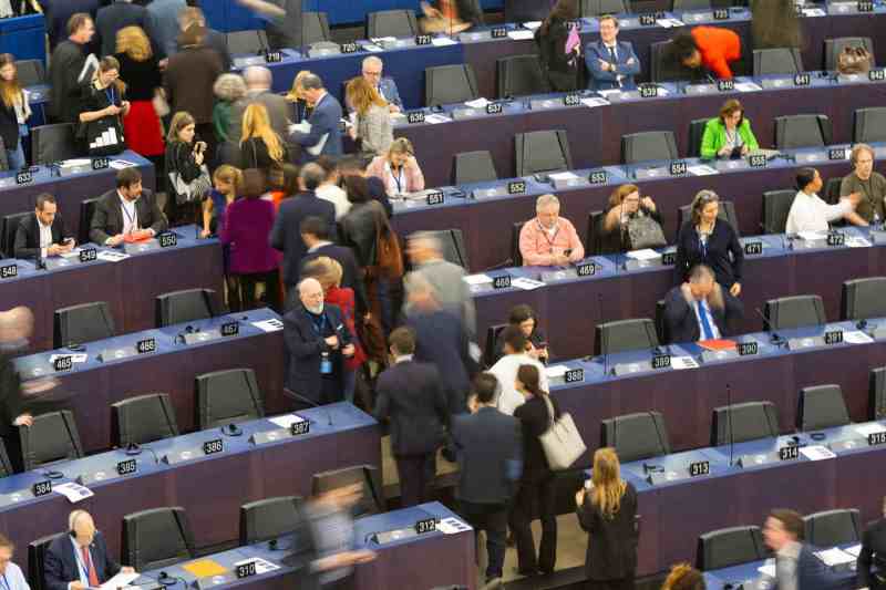 Parlamentul European solicită extinderea implementării PNRR. O veste încurajatoare pentru România