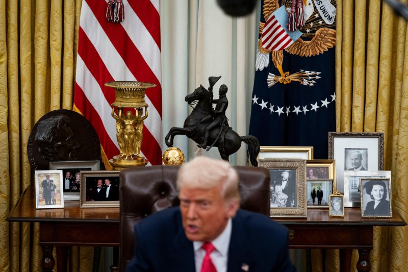 „Pentru ei, efectiv, SUA au dispărut”. Avertisment privind dezinformarea globală după atacurile lui Trump la adresa presei