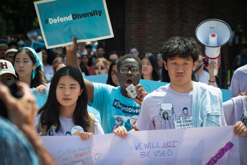 Perspectiva Chinei asupra măsurilor lui Trump față de studenții internaționali de la Harvard