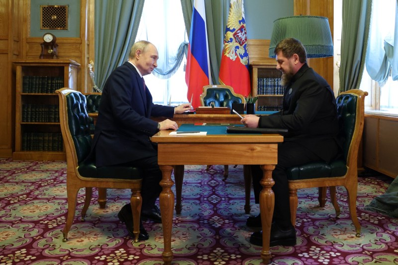 Ramzan Kadîrov a dorit să demisioneze, dar Putin a refuzat să-l lase să plece