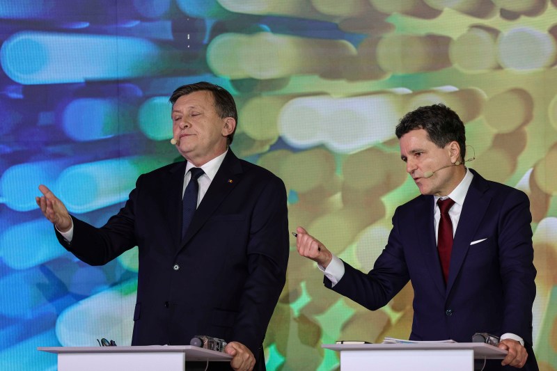 Reacțiile liderilor politici români la declarația oficialului american despre interferențele externe în alegeri: „Terminăm cu o legendă conspiraționistă”/ „Un pas mare înainte”