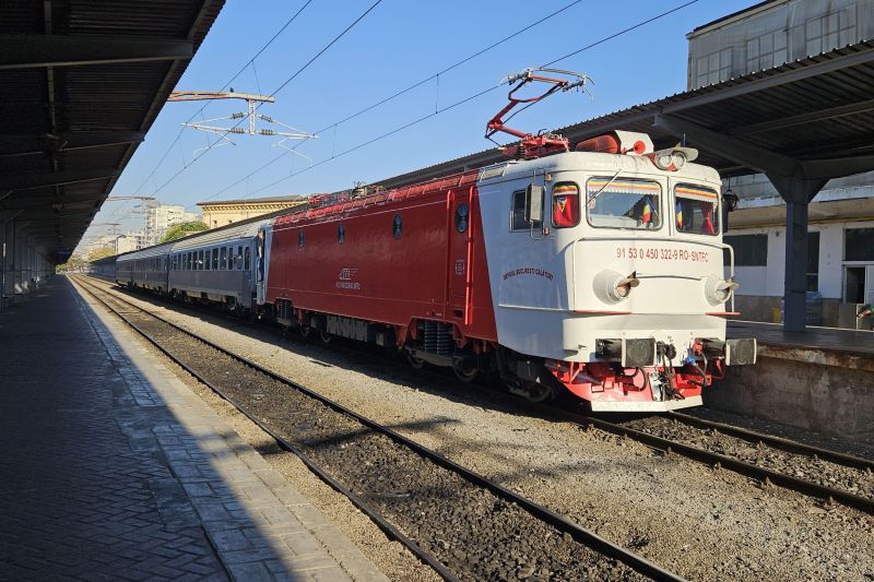 S-a anunțat deschiderea licitației pentru achiziția a 23 locomotive electrice noi, cu un contract de peste un miliard de lei