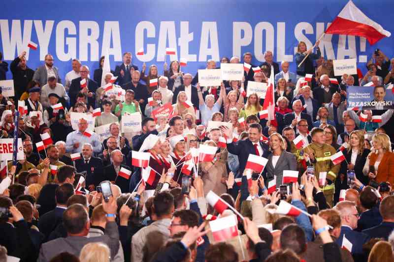 Sondaj recent din Polonia: Cursa strânsă între Rafal Trzaskowski și Karol Nawrocki, înainte de turul final al alegerilor prezidențiale