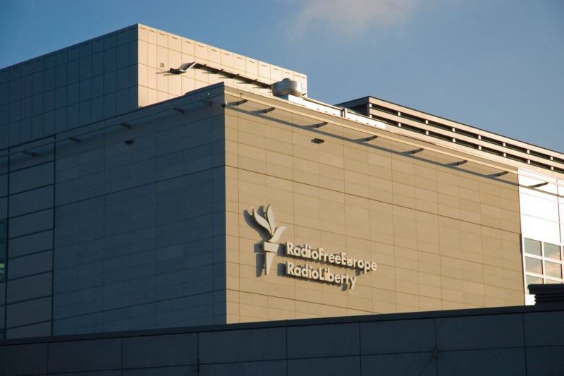 Suedia alocă 2 milioane de dolari pentru Radio Europa Liberă, în urma reducerii de finanțare din partea administrației Trump