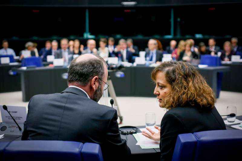 „Suntem conștienți că ne confruntăm cu o situație sensibilă în România”. Reacția socialiștilor europeni, criticați pentru lipsa sprijinului acordat lui Nicușor Dan în fața lui Simion