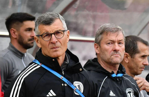 SuperLiga: Universitatea Cluj învinge Dinamo cu 3-1, chiar și în inferioritate numerică, și se apropie de Europa