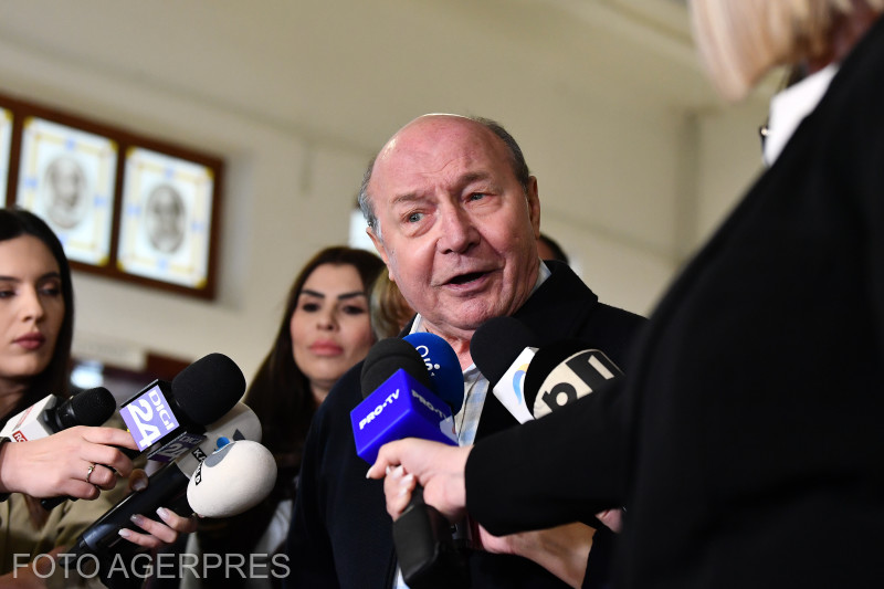 Traian Băsescu, despre succesul lui Nicușor Dan la alegerile prezidențiale: „Atenție! Avem o mare problemă!”