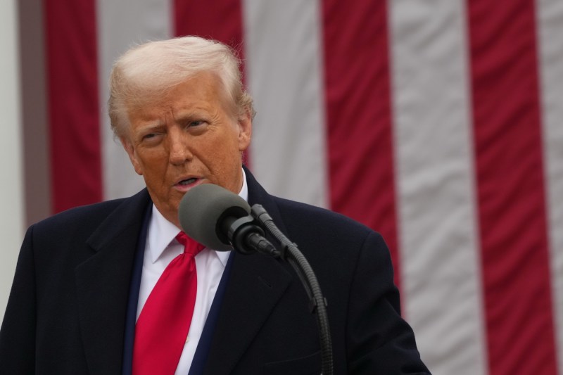 Trump se arată reticent în fața impunerii de noi sancțiuni Rusiei: „Nu vreau să greșesc”