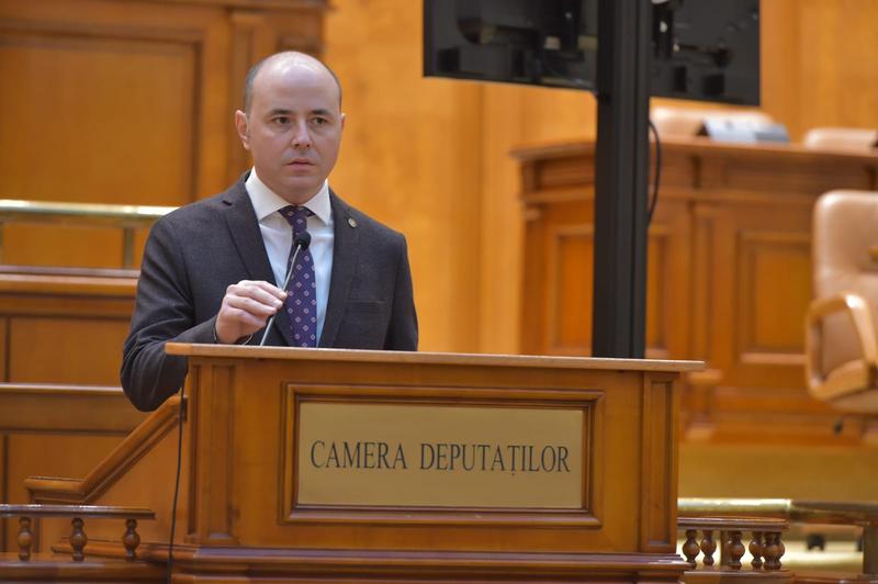 Un lider liberal propune referendum intern în partid după alegeri. 'Trebuie să ascultăm vocea celor care au dus greul' / 'Toate simpatiile noastre se reduc la una singură: salvarea țării'