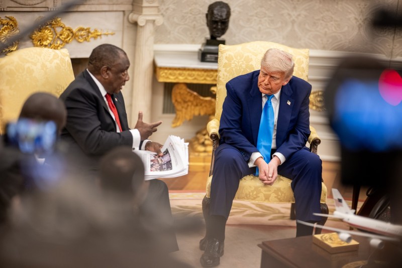 „Un șoc total”. Trump a prezentat imagini „necorespunzătoare” în ambuscada din Biroul Oval