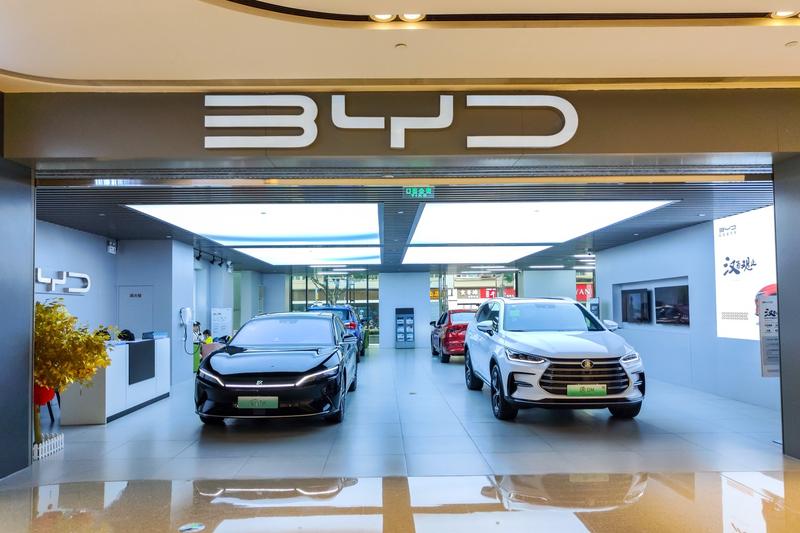 UniCredit Leasing anunță un parteneriat strategic cu producătorul auto chinez BYD