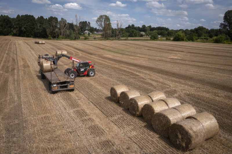 Uniunea Europeană va aplica taxe vamale crescute pentru importurile din Ucraina, generând nemulțumiri în rândul mai multor state membre