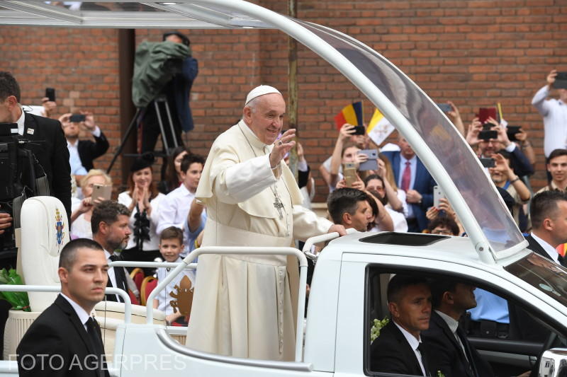 Vehiculul folosit de Papa Francisc va fi donat și transformat într-o clinică mobilă pentru copiii din Fâșia Gaza