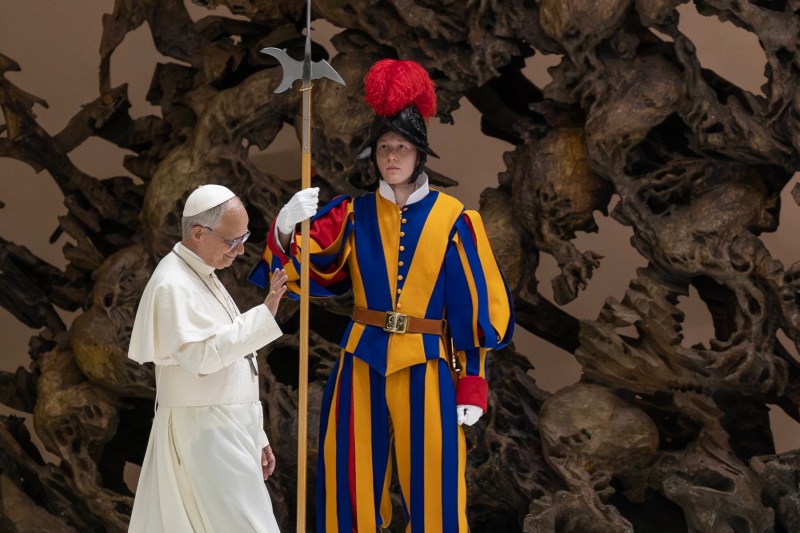 VIDEO Inaugurarea Bisericii Catolice de către Papa Leon: Liturghie grandioasă la Vatican, cu imagini LIVE