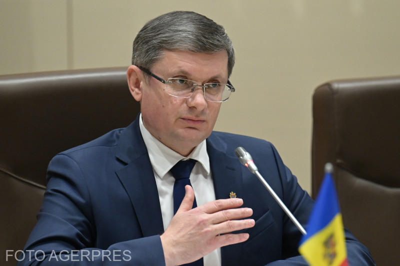 VIDEO: Nicușor Dan, sprijinit de PAS, formațiunea de guvernământ din Moldova: „Hai România! Hai că se poate!”