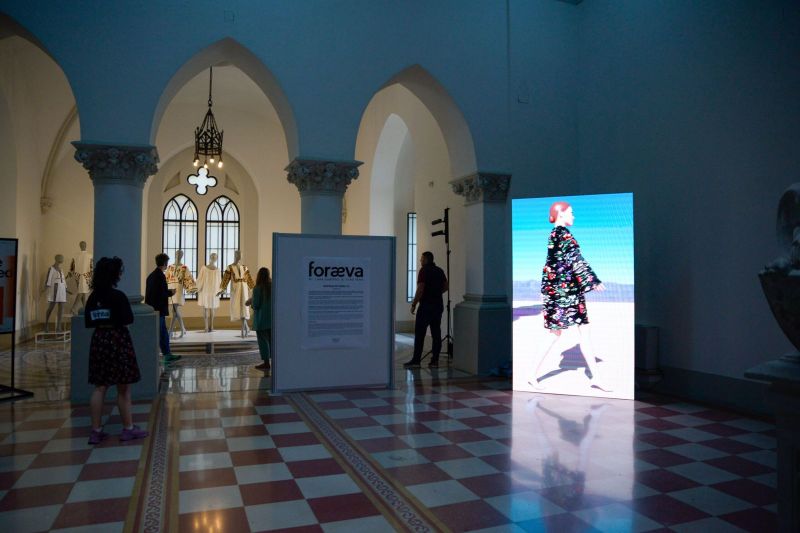 Zeci de expoziții cu artiști români și internaționali transformă Iașul într-un centru european al artei în cadrul Romanian Creative Week