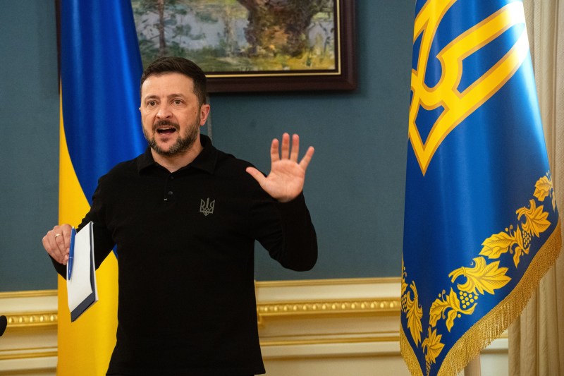 Zelenski își arată deschiderea pentru negocieri cu Moscova: „Aștept să văd cine vine din Rusia”