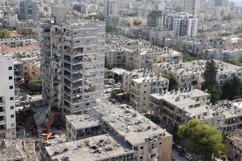 Alertă în centrul Israelului și Cisiordania din cauza unui nou val de rachete iraniene