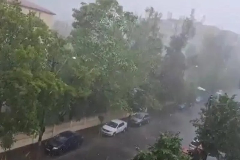 Avertizare meteo: Cod portocaliu de vijelie pentru București și Ilfov, mesaj Ro-Alert emis