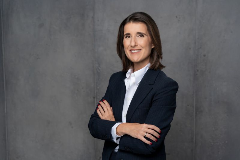 Carmina Fusté devine director general al Philip Morris România