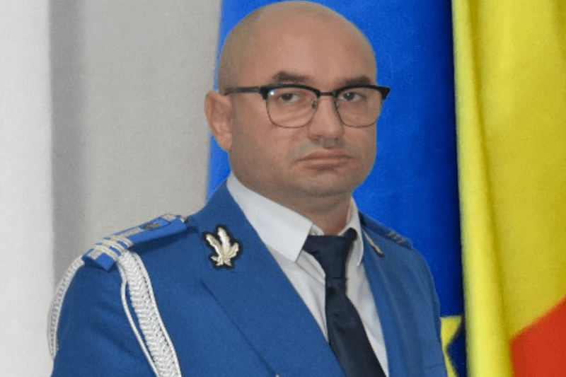Control judiciar pentru liderul Jandarmeriei Brăila, implicat în afaceri de recrutare a forței de muncă din Asia / Acesta deține un avion pentru un nou proiect de business