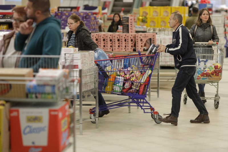 Cum ajungem să avem obiceiuri alimentare nesănătoase din cauza unei traume colective?