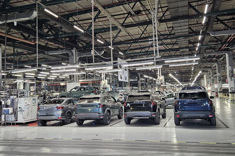 Dacia implementează un program de concedieri voluntare cu prime de până la 40.000 de euro