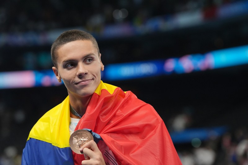 David Popovici câștigă o nouă medalie de aur în Slovacia și stabilește un record european