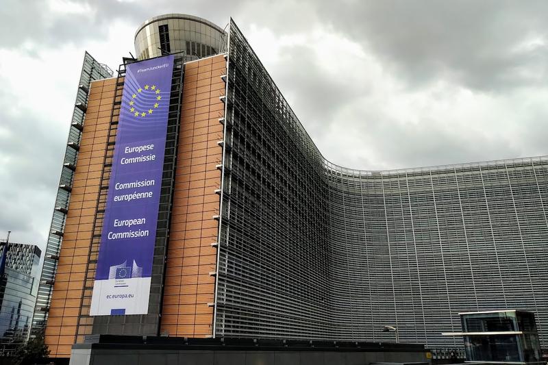 Decizia anunțată marți de Comisia Europeană lasă 50.000 de persoane în așteptare. „Nu ne putem asuma riscul de a eșua din nou”
