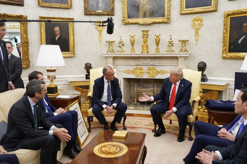 Donald Trump a comparat conflictul din Ucraina cu o ceartă între „copii” / Friedrich Merz consideră că liderul american este „cheia” pentru oprirea conflictului