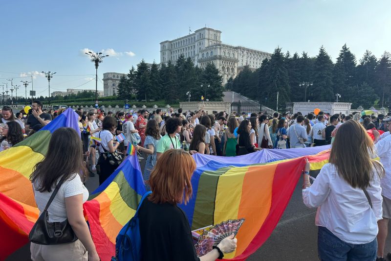 Dosare penale și amenzi totalizând 6.000 de lei după marșul Bucharest Pride, conform Jandarmeriei București