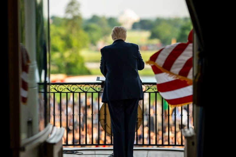 Industria europeană de oțel se confruntă cu riscul de „distrugere totală” din cauza tarifelor impuse de Trump