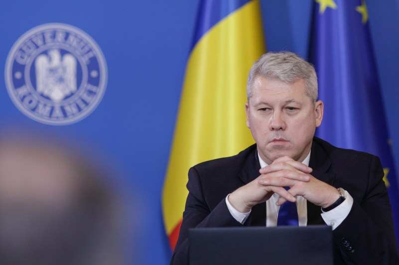 „Întrebările pentru care ministrul Predoiu trebuie să ofere clarificări publice”, în urma publicării unor „mii de fotografii scurse ilegal din saloane de masaj”