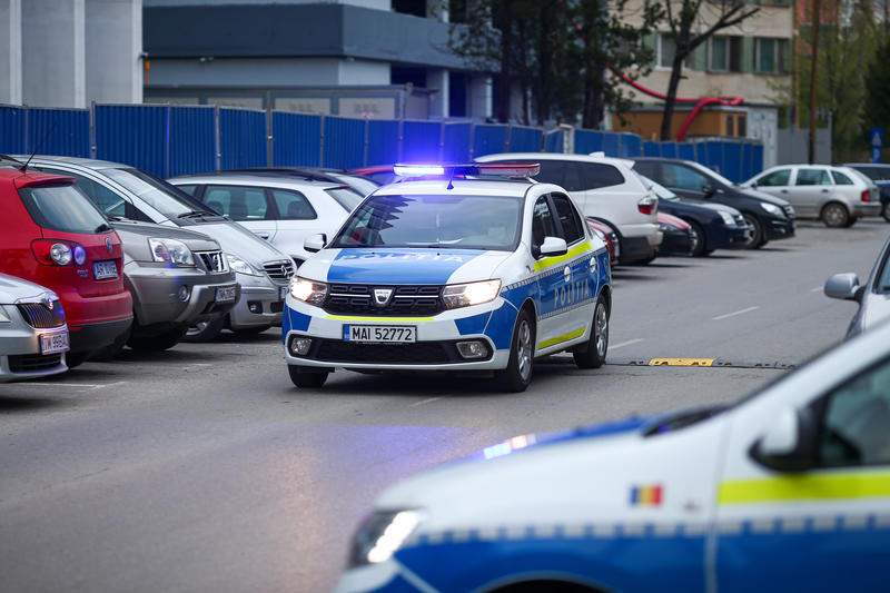 Jaf la sediul Poștei din Timișoara. Doi bărbați au furat 16 saci plini cu bani