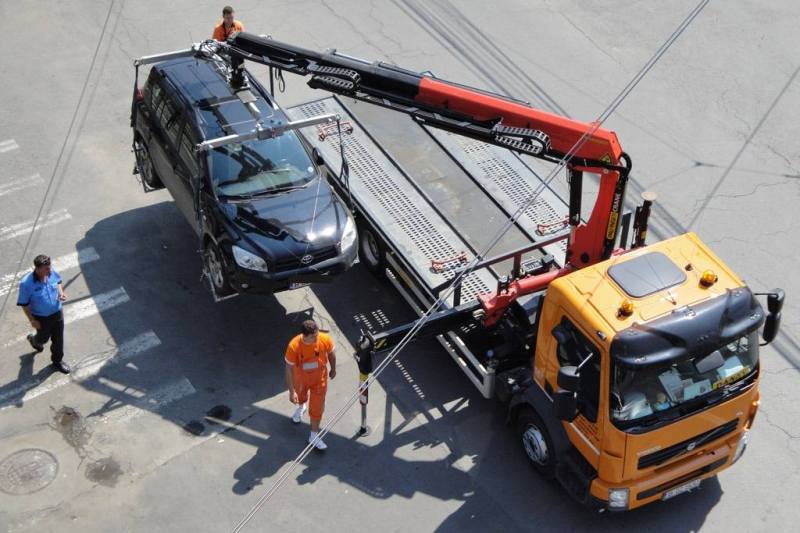 Maşinile parcate în apropierea staţiilor de transport in comun vor fi ridicate, anunță Poliția Locală a Capitalei