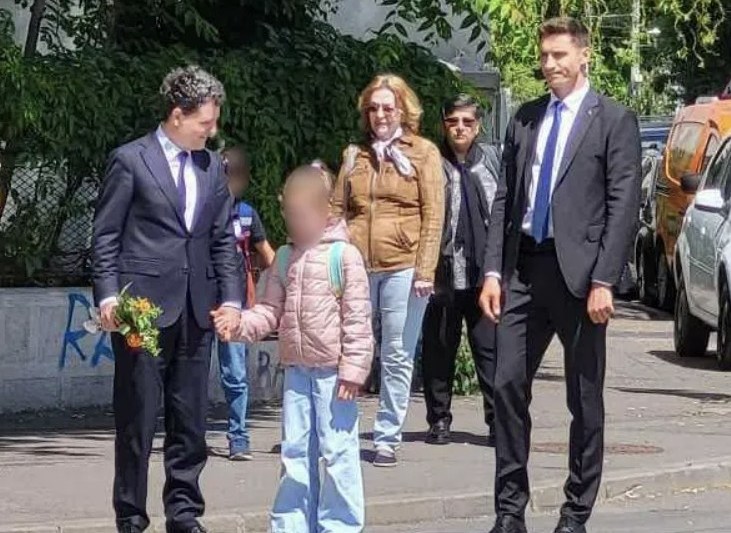 Mesajul lui Nicușor Dan cu ocazia Zilei Internaționale a Copilului: Trebuie să ne amintim de cei care merg flămânzi la culcare, de cei care cresc fără părinți