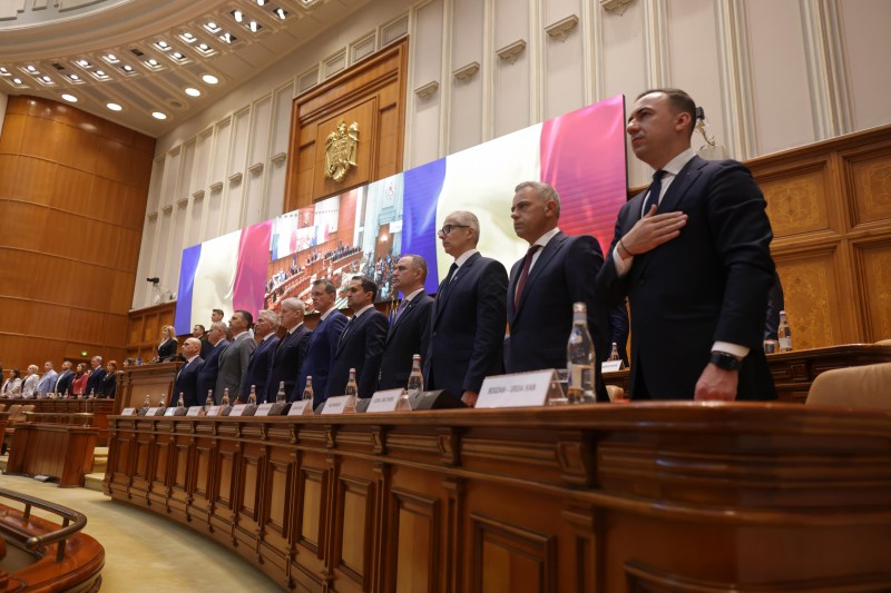 Ministru din cabinetul Bolojan primit cu amenințări după depunerea jurământului
