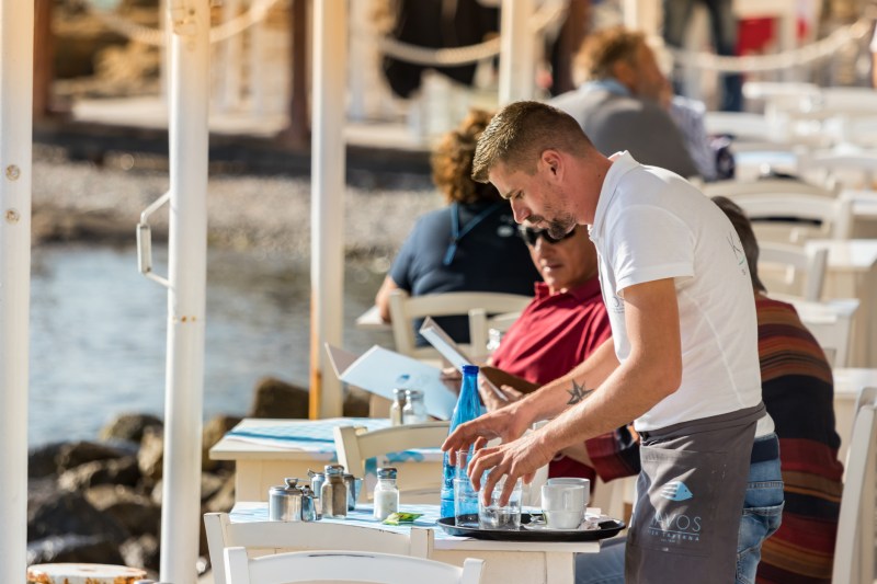 „Nu mai puteam!” Turismul în Grecia se confruntă cu o problemă majoră