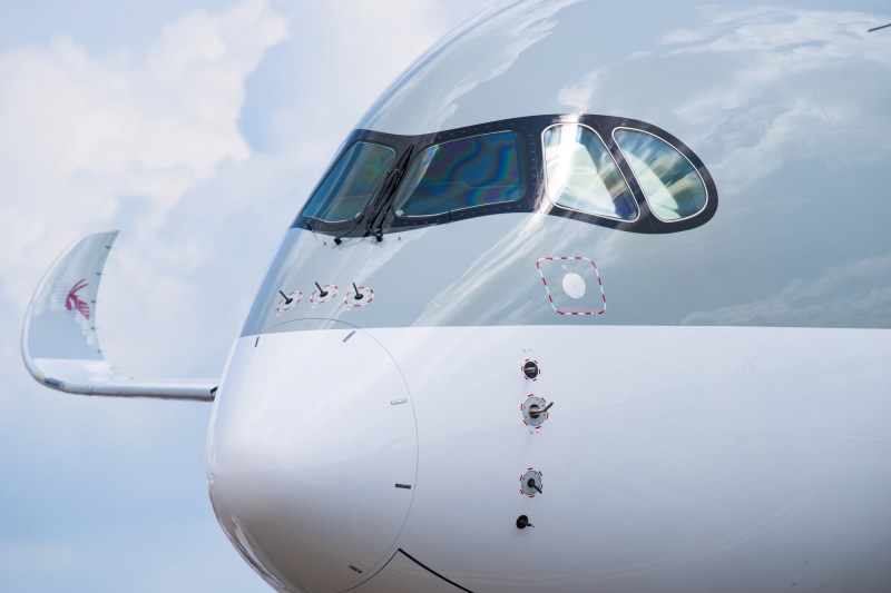 O companie aeriană dintr-o țară arabă cu relații strânse atât cu Statele Unite, cât și cu Iranul anunță modificări: reprogramarea zborurilor în întreaga regiune începe duminică