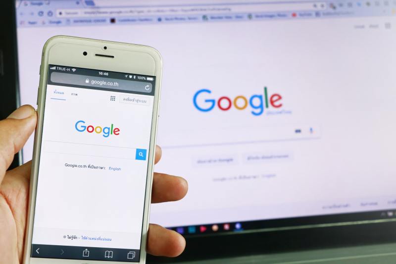 O națiune europeană semnificativă planifică modificarea modului în care Google afișează rezultatele căutărilor.